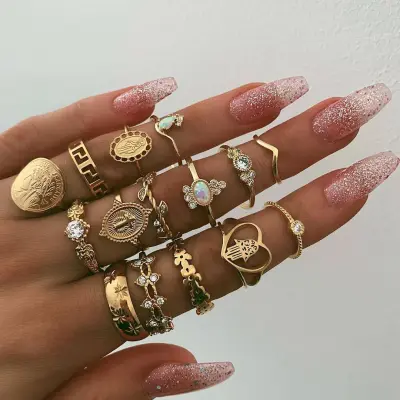 Women Vintage Beauty Portrait Gold Coin Cross Pattern Heart Fatima Palm 15-Piece Ring