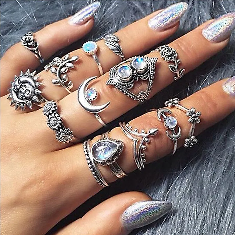 Women Fashion Drop Sunflower Moon Sun Fourteen-Piece Hollow Carved Rhinestone Ring Set