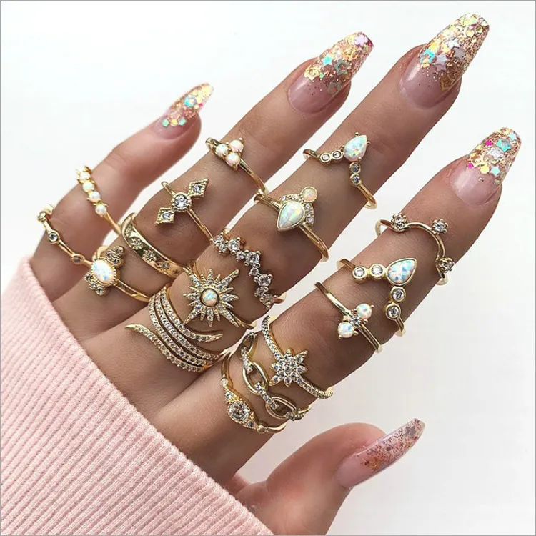 Women Bohemian 17 Rhinestone Set Ring Jewelry