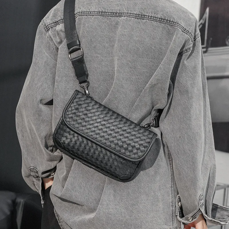 Men Fashion Hand Woven PU Leather Chest Bag Zipper Buckle
