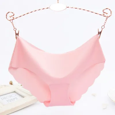 Simple Solid Color Seamless Ice Silk Women's Comfortable Sports Yoga Briefs