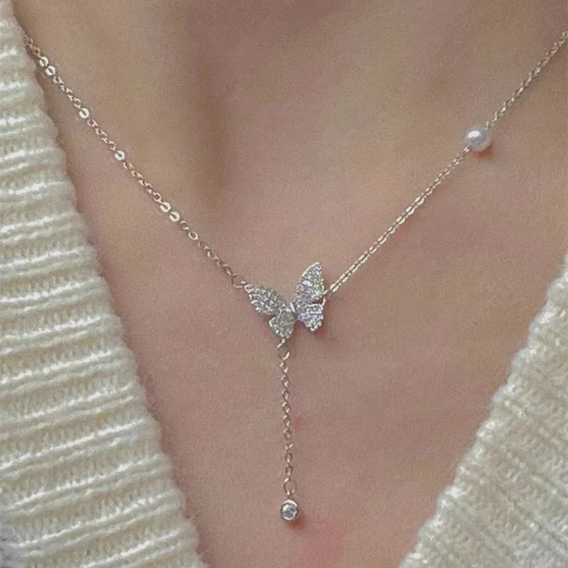 Women's Fashion Butterfly Pendant Necklace with Artificial Crystal and Alloy Water Wave Chain