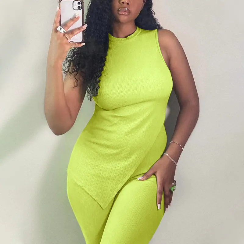 Women Solid Color Crew Neck Sleeveless Cropped Top And High Waist Slit Flared Pants Two-Piece Set
