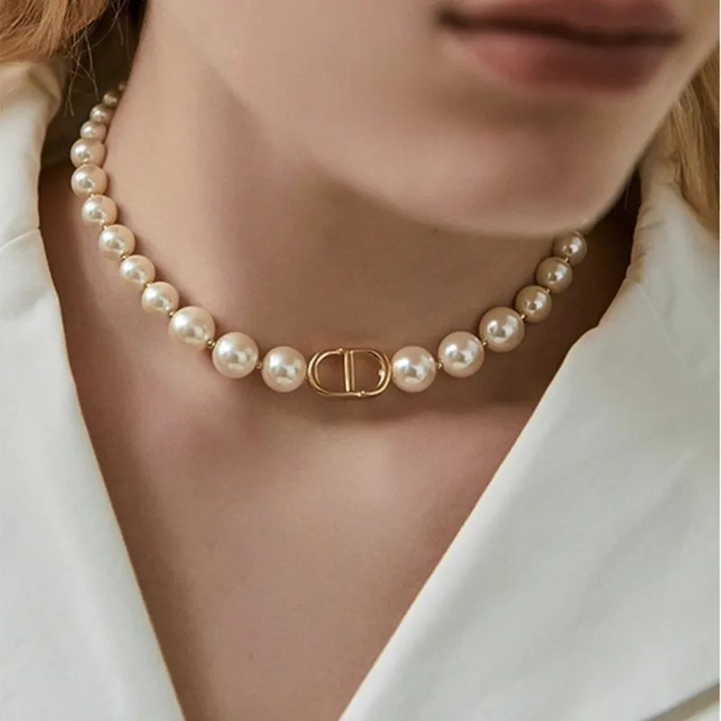 Women Light Luxury Imitation Pearl Stitching Fashion Necklace