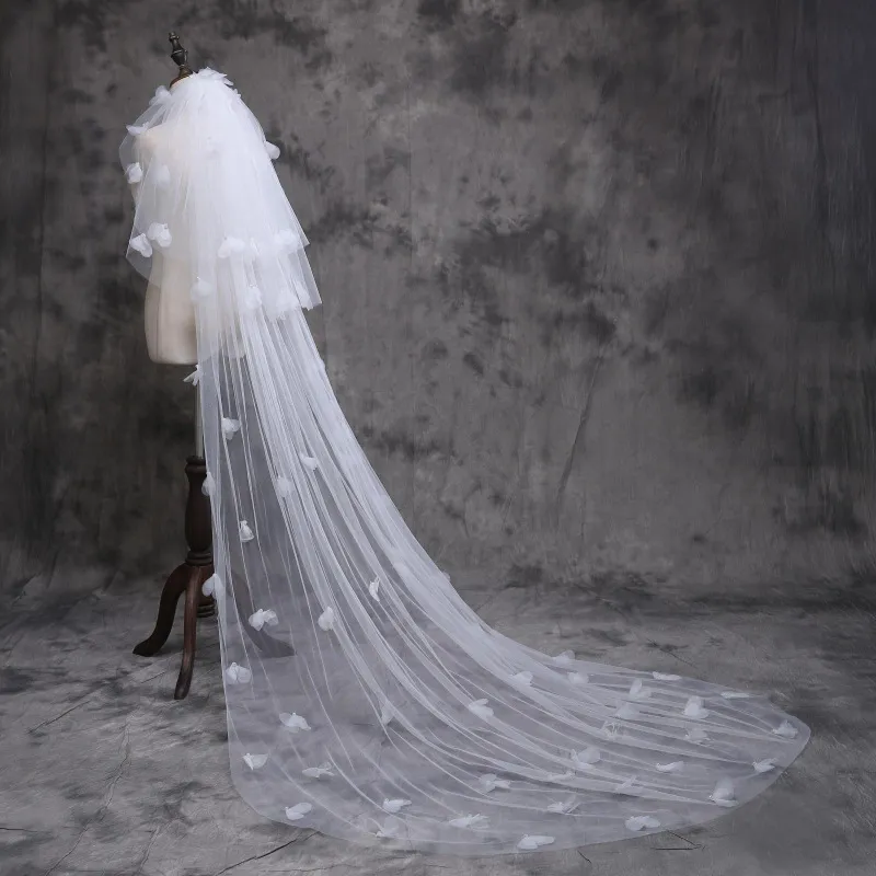 Elegant Bride Long Trailing Floral Mesh Veil