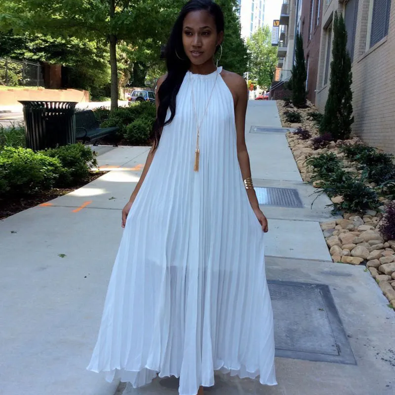 Women's Summer Fashion Sexy Solid Color Pleated Halter Neck Maxi Dress