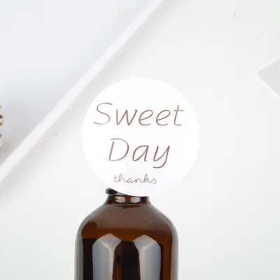 Round Sweet Day Bakery Package Closure Stickers Mirror Laminated Film Offset Printing Powerful Yellow Background Hot Glue