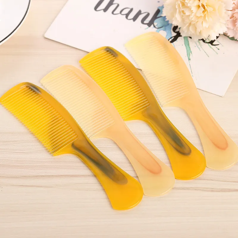 Women'S Simple Handmade Plastic Beef Tendon Horn Medium Tooth Comb For Hair Styling