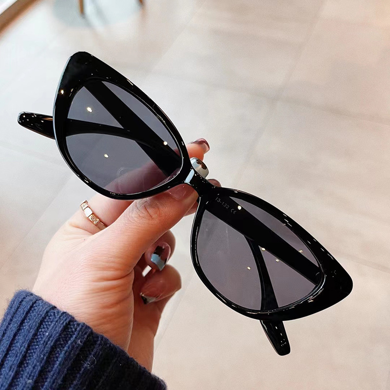 2023 Trendy Designer Cat Eye Mirrored Sunglasses Women With Metal Hollowed  Out Legs For Sun Protection And Beach Style From Newstart919, $10.8 |  DHgate.Com