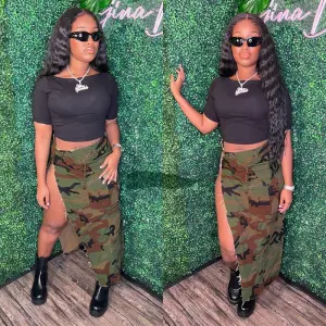Women's Camouflage Patchwork Denim Skirt with Multi-Pocket Slit
