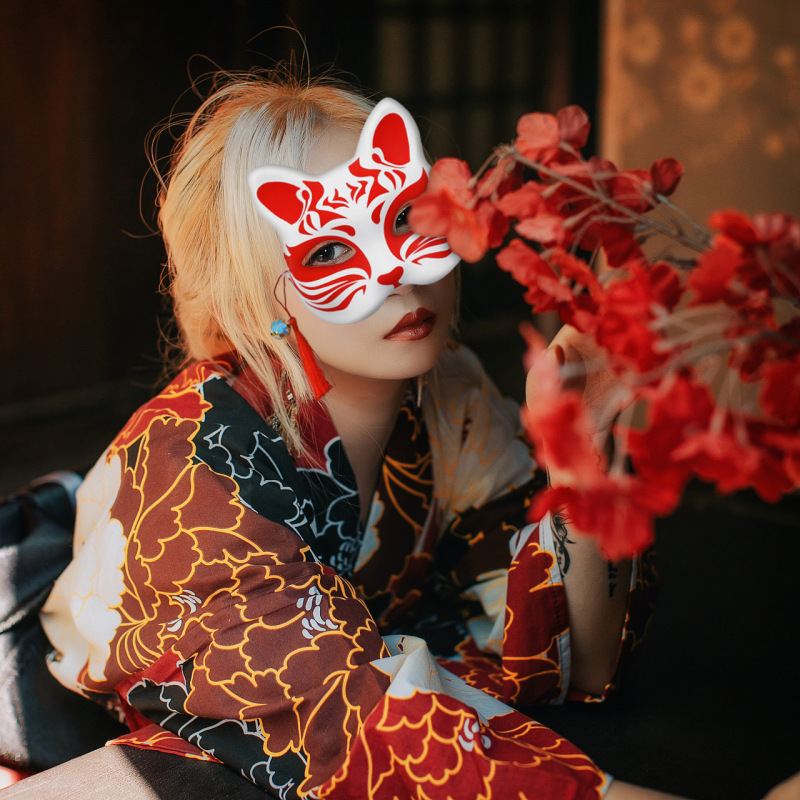 小物 MASU COMIC TOILE DE JOUY SPIKY MASK(RED) Masu Comic Toile De Jouy Spiky Mask - Red/White | Garmentory