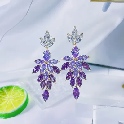 Women Fashion Leaf Shaped Rhinestones Drop Earrings