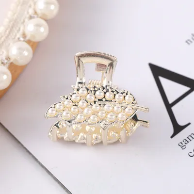 Women Fashion Small Imitation Pearls Bow Geometric Hair Claws