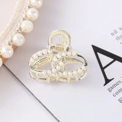 Women Fashion Small Imitation Pearls Bow Geometric Hair Claws