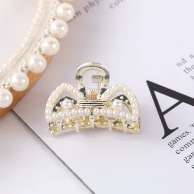 Women Fashion Small Imitation Pearls Bow Geometric Hair Claws