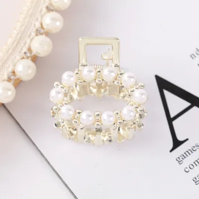Women Fashion Small Imitation Pearls Bow Geometric Hair Claws