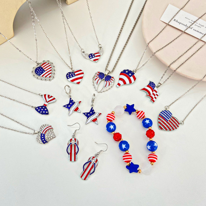 Patriotic Headbands and Necklaces for the 4th of July! - Design Improvised