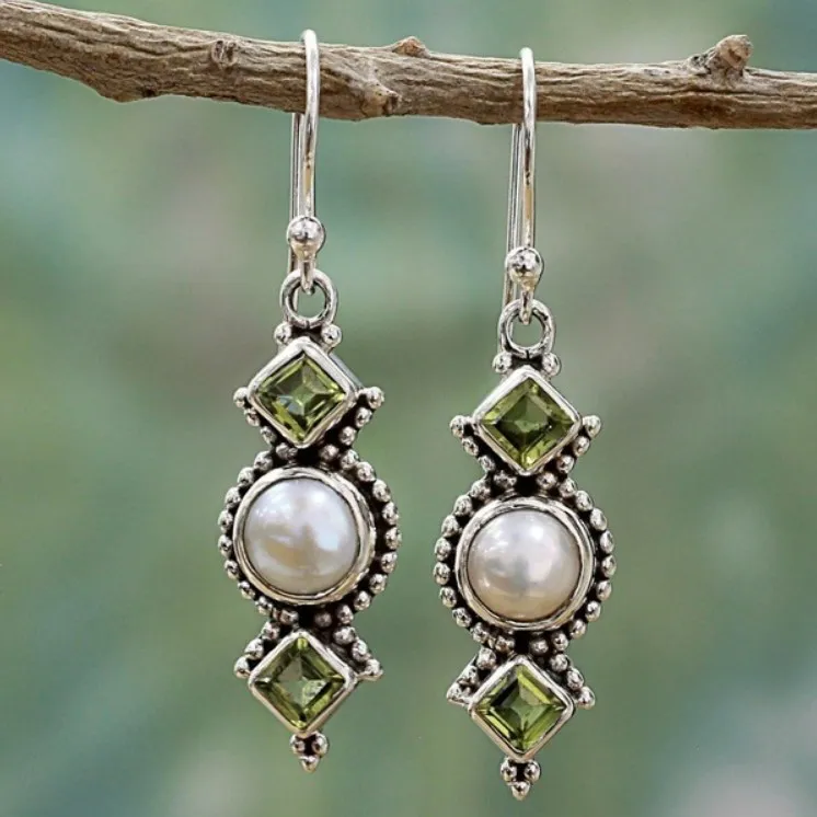 Women Fashion Square Green Rhinestones Imitation Pearls Ancient Silver Dangle Earrings