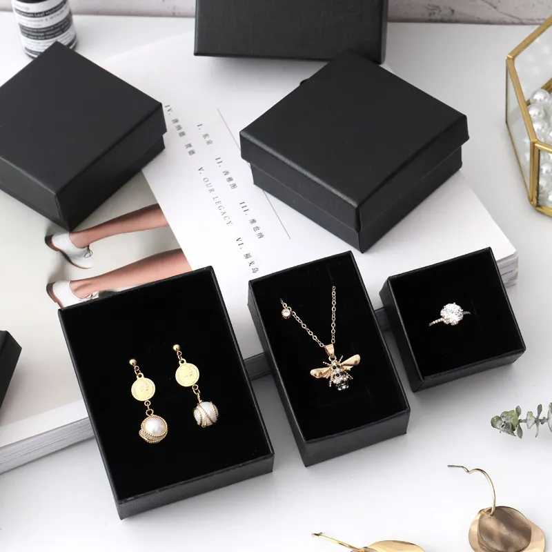 Fashion Lenny Pattern Necklace Earrings Ring Jewelry Packaging Storage Box