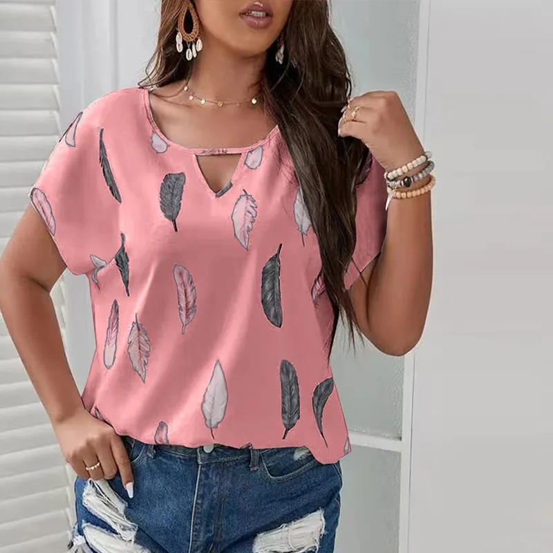 Plus Size Women's Casual V-Neck Feather Print Short-Sleeved Blouse for Summer Vacation