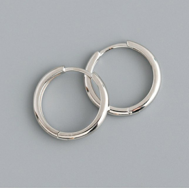 Buy Classic Silver Hoop Earrings Online - Unniyarcha