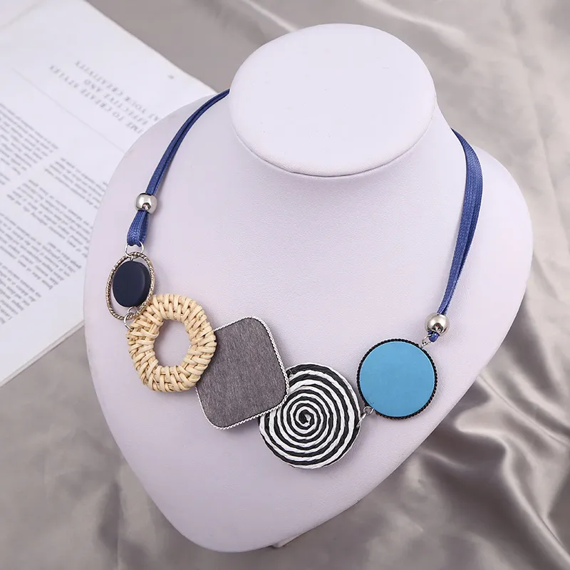 Fashion Chain Bohemian Clavicle Necklace Plastic Geometry