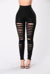 Front Hole Black