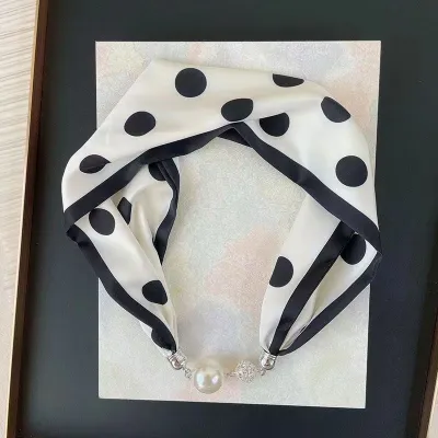 Women Fashion Magnetic Buckle Necklace Scarf
