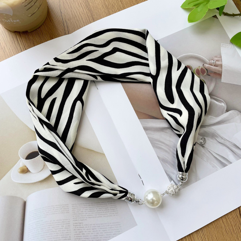 Cabo Scarf Necklace – KJ Clothier