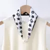 25-Pentagram Black Edge (Pearl Necklace Silk Scarf)