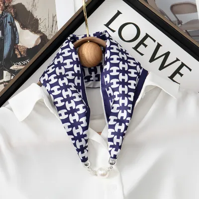 Women Fashion Magnetic Buckle Necklace Scarf