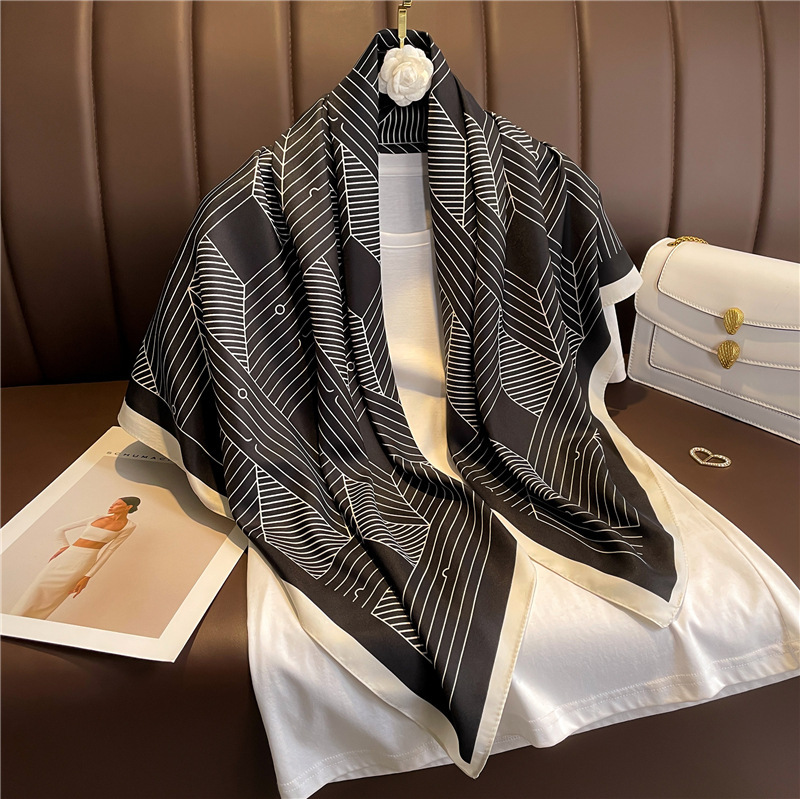 todayful geometric silk scarf レディース