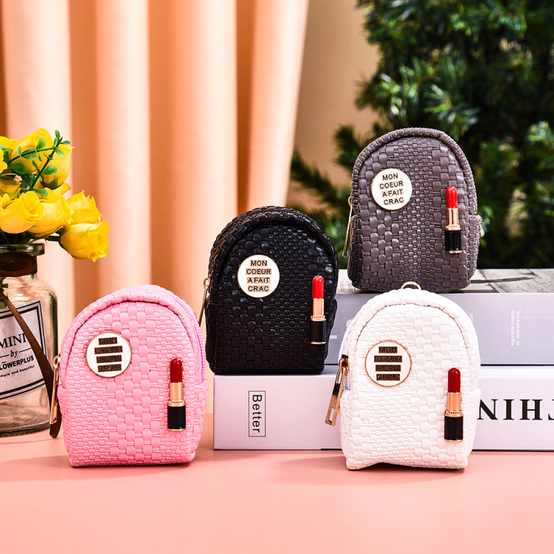 Wholesale HOT SELL Designer luxury mini coin purse keychain Famous brand coin  purse key chain Small fresh girls short purse with zipper From m.