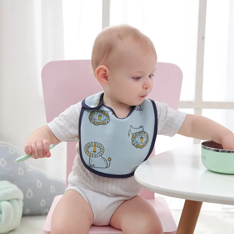 Toddlers Newborn Baby Fashion Cartoon Print Feeding Bib Burp Cloth Comfort Towel Pure Cotton Unisex