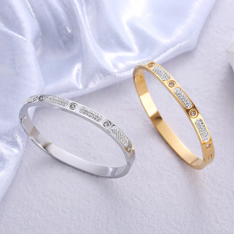Women Creative Starry Diamond Stainless Steel Buckle Bracelet
