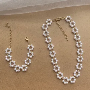 Women Fashion Imitation Pearls Hollow Flowers Bracelet Necklace Jewelry Set