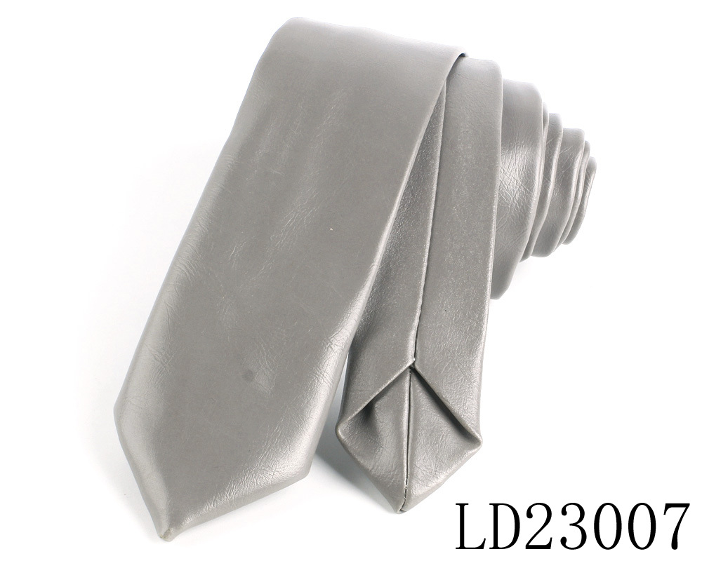 autoleather-blackbow01-