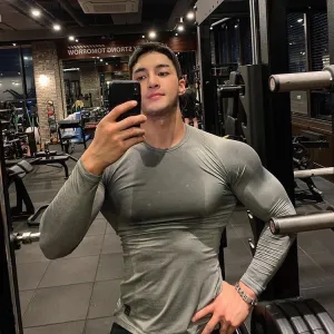 Men Casual Milk Fiber Sports Breathable Long Sleeve Round Neck Tight Top