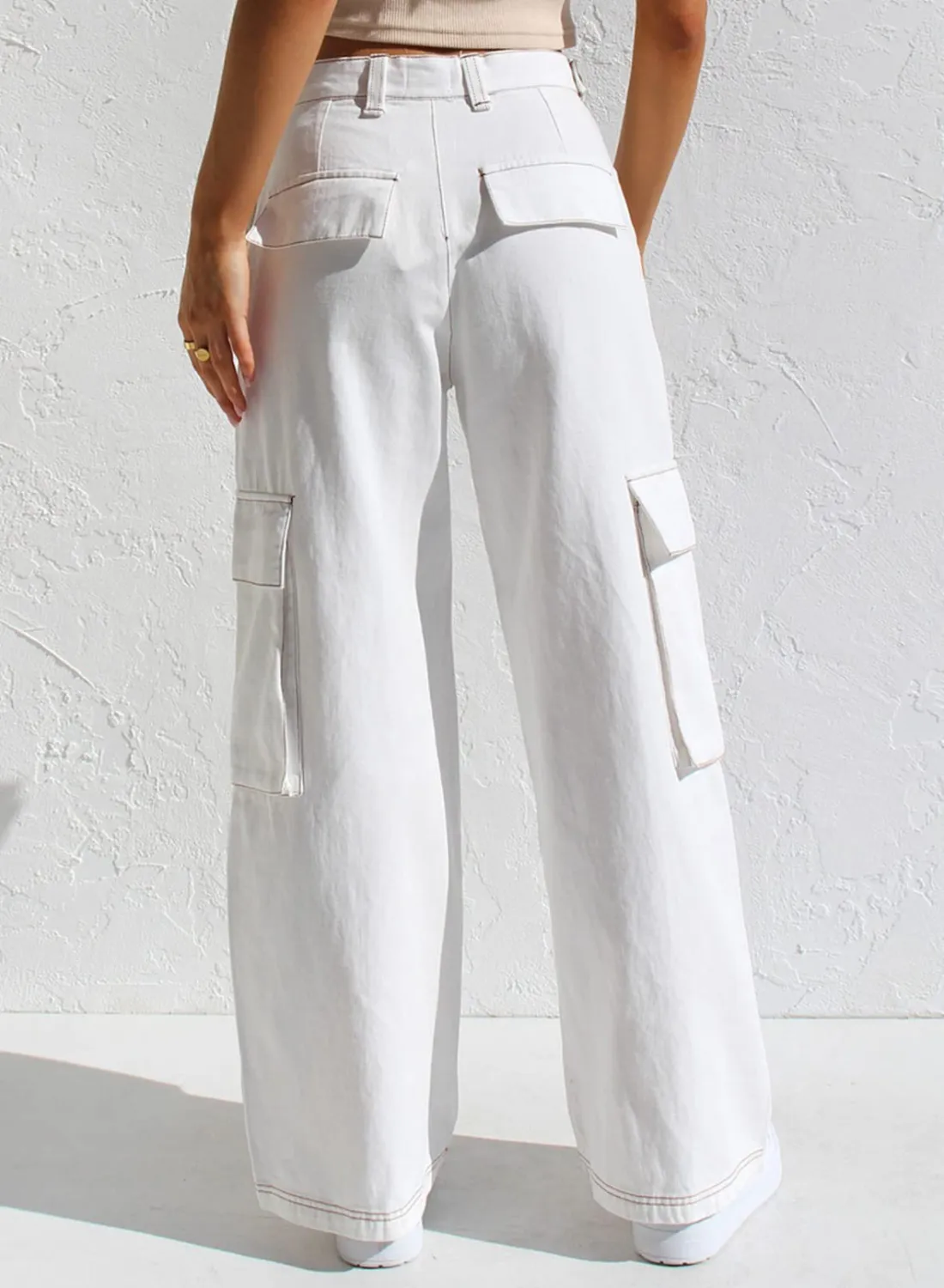 Wholesale Women Solid Color Multi Pocket Low Waist Wide-leg Jeans