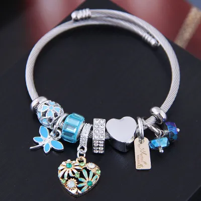 Women Retro Ethnic Love Heart Pendant Bracelet