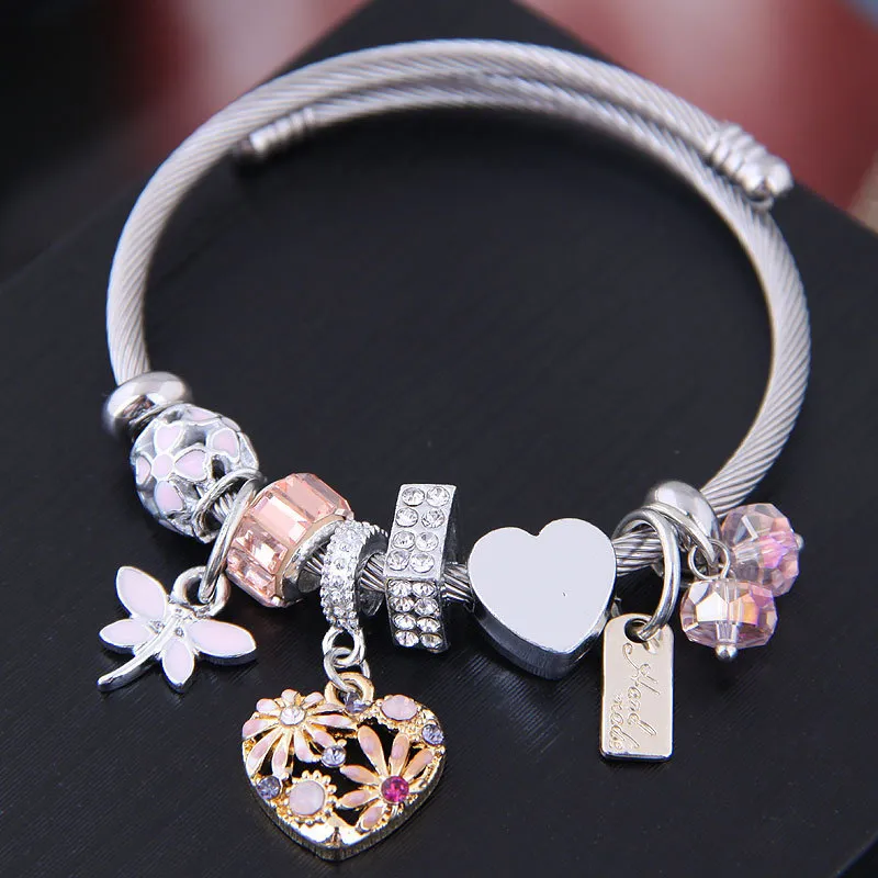 Women Retro Ethnic Love Heart Pendant Bracelet