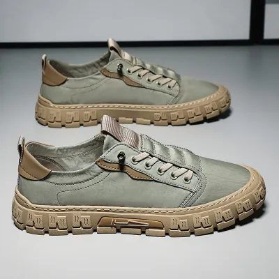 Men Casual Lightweight Breathable Low Top Sneakers
