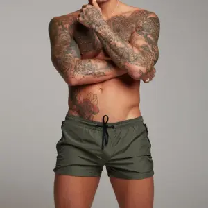 Men Casual Lace-Up Solid Color Quick-Drying Beach Shorts