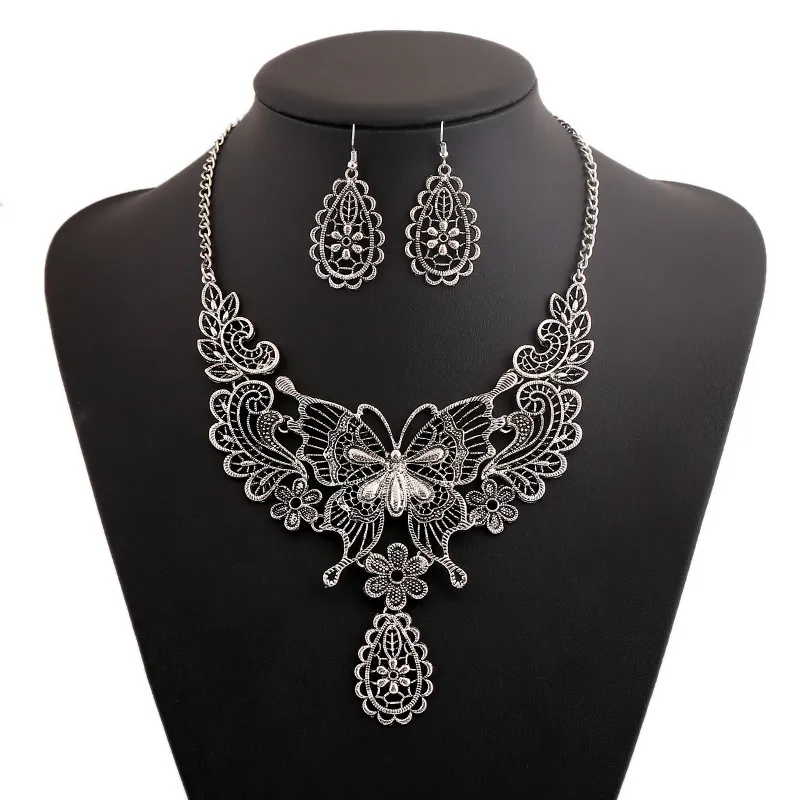 Women Retro Exaggerated Alloy Hollow Butterfly Necklace Earrings Set