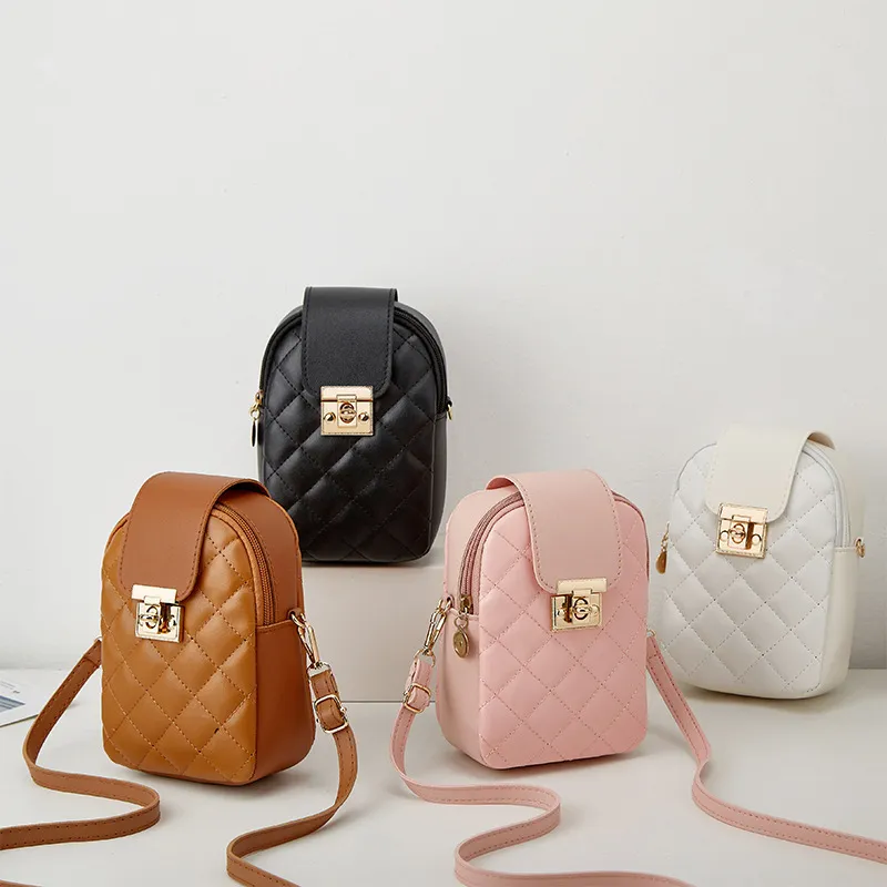 Women Fashion Simple Magnetic Clasp Flap Quilted Zipper Crossbody Bag