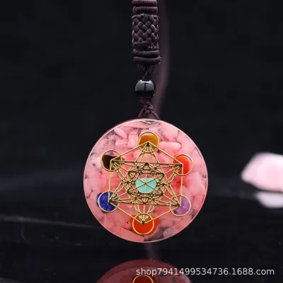 Fashion Crystal Pendant Drop Glue Resin Round Geometric Pattern Necklace