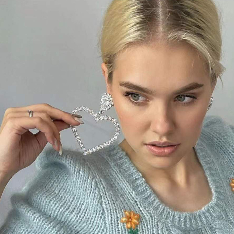 Wholesale Women Fashion Fashion Rhinestone Super Flash Heart