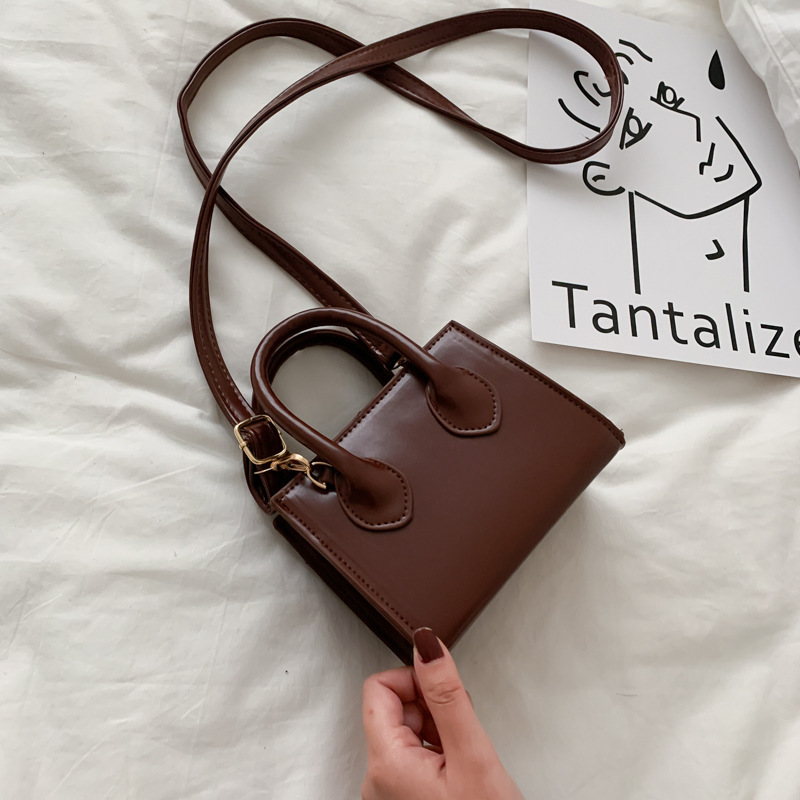 Wholesale Women Fashion Solid Color Zipper Square Mini PU