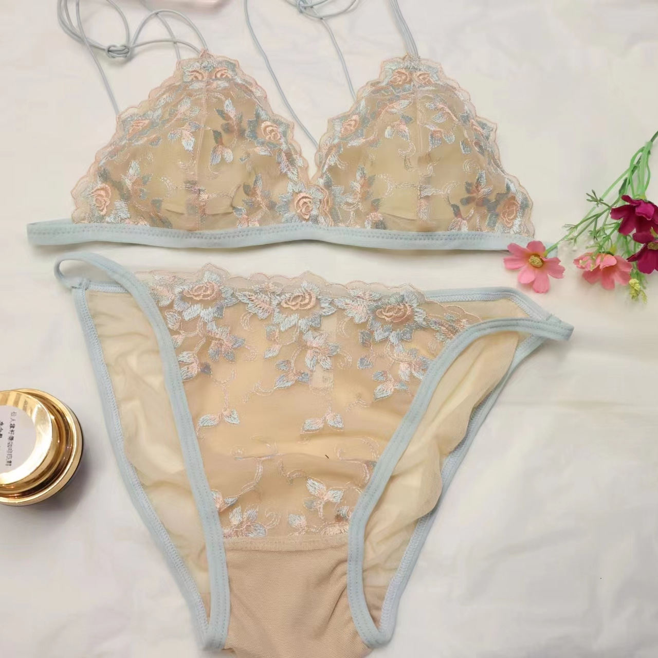 Wholesale Women Sexy Mesh Flower Pattern Bra Panties Set