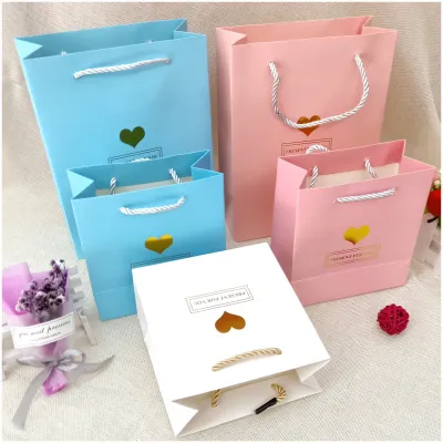 Fashion Minimalist Mini Heart Printed Gift Packaging Paper Bag